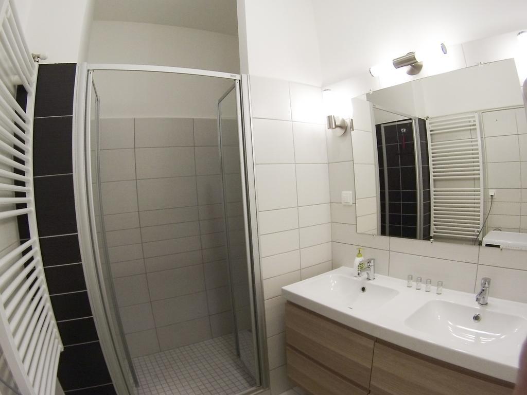 Nádor Apartman Appartamento Győr Esterno foto