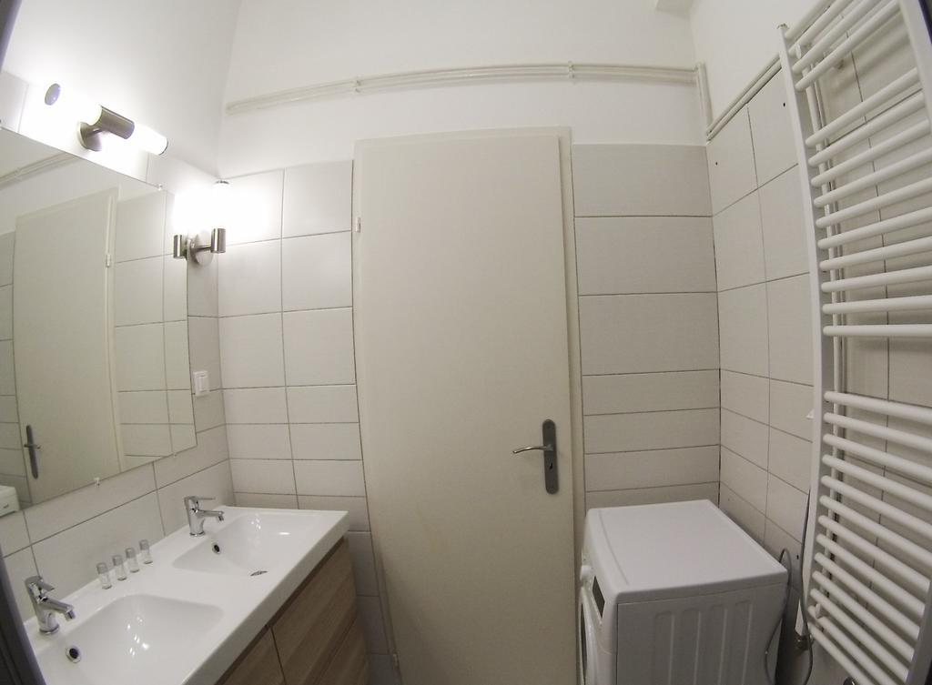 Nádor Apartman Appartamento Győr Esterno foto