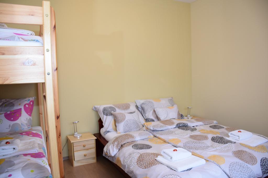 Nádor Apartman Appartamento Győr Esterno foto