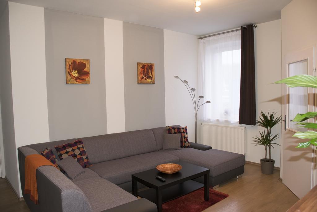 Nádor Apartman Appartamento Győr Esterno foto